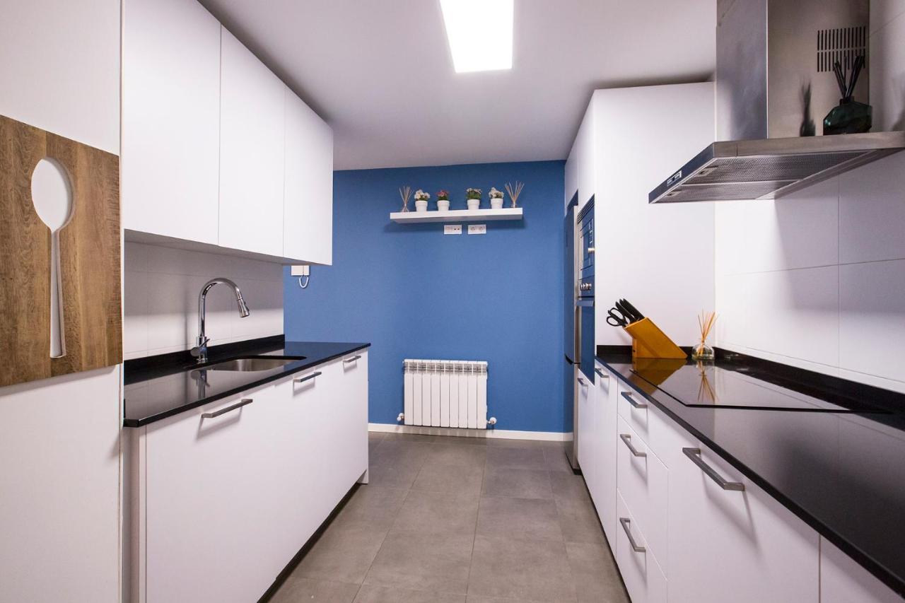 Zalbidea Apartamentos Nuevos Con Garaje Y Wifi Bilbao Eksteriør billede